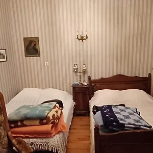 Habitación en casa particular Chez Virginie - Du Bourg Francia